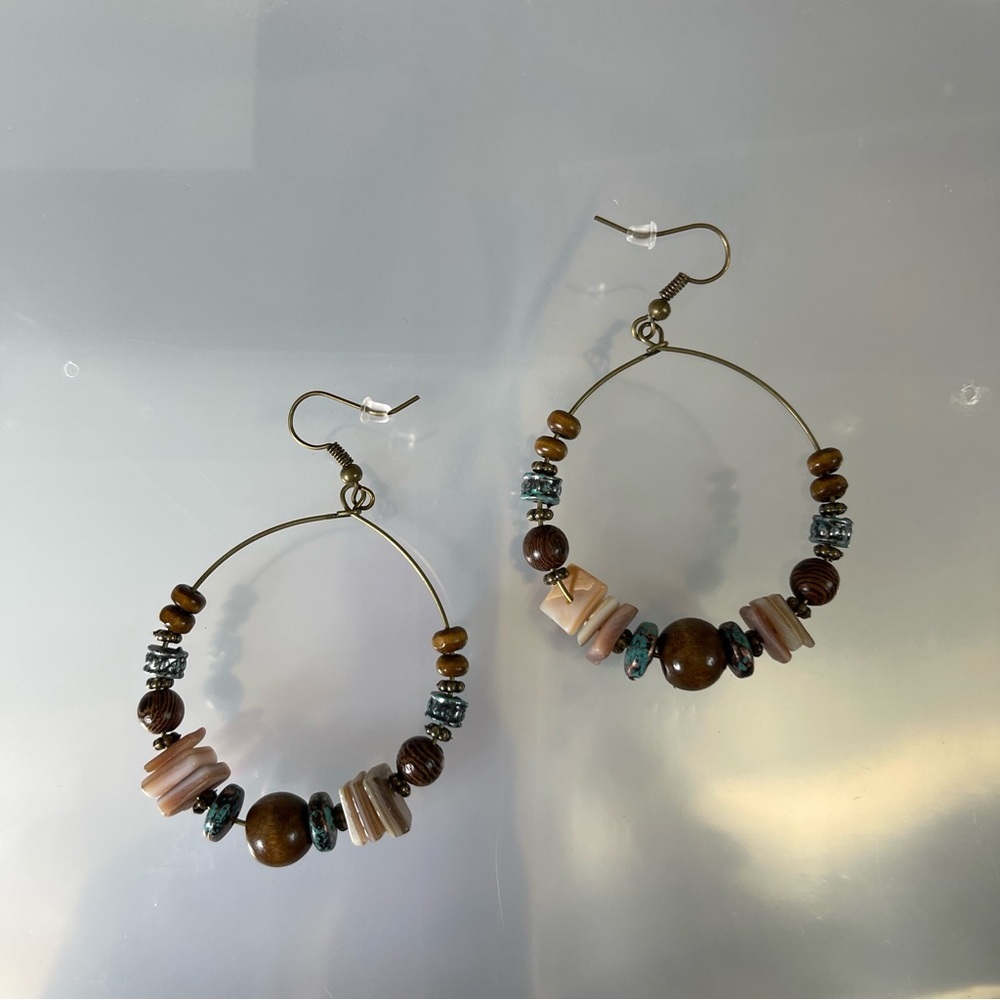 New boho hoop beaded earrings - Picture 1 of 3